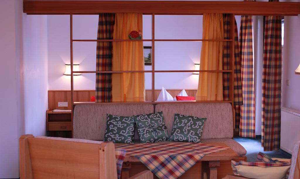 Ferienwohnungen Fiala-Koefer Portschach am Woerthersee Room photo